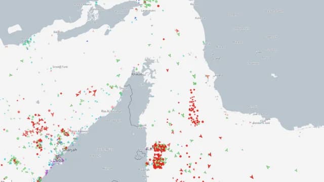 Estrecho de Ormuz: Cientos de petroleros inmovilizados