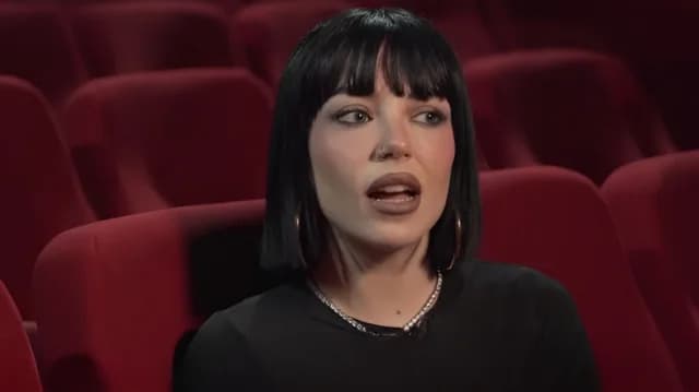 Marseaux: «Είμαι ερωτευμένη με ένα αγόρι»