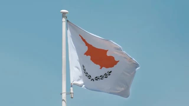 Κύπρος: Διάψευση για απειλή πυραύλων από κυβερνητικό εκπρόσωπο και Υπουργό Άμυνας