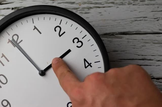 שעון קיץ 2026: מתי נזיז את השעונים קדימה?