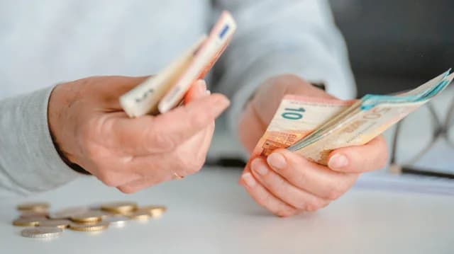 Osterbonus 2026: Arbeitslosengeld und Beträge