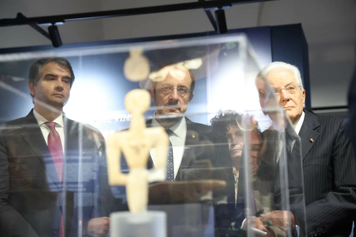 Χριστοδουλίδης και Ματαρέλα εγκαινίασαν αρχαιολογική έκθεση στη Ρώμη