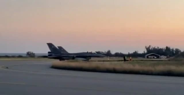 Griechische F-16 landen nach Angriff in Akrotiri auf Zypern