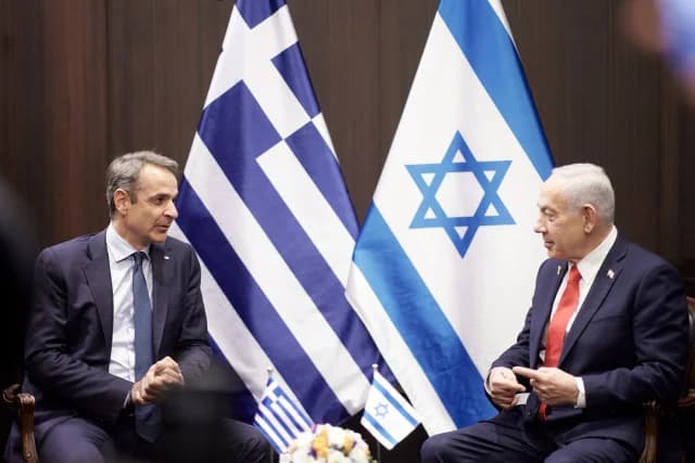 Mitsotakis Contacta a Netanyahu y Aoun sobre Desarrollos en Medio Oriente