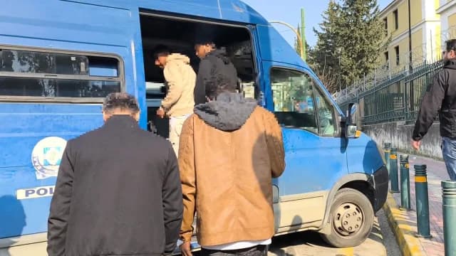 Georgiano encarcelado por entrada ilegal, investigación de espionaje en Souda continúa