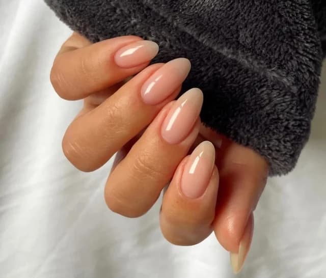 Nail polish colors considered outdated: Alternatives for 2026