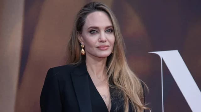 Angelina Jolie: Keine Beziehung seit der Trennung von Brad Pitt
