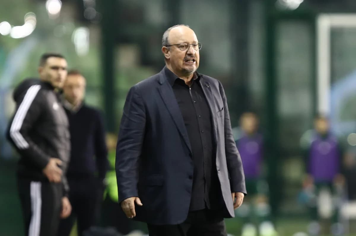 Μπενίτεθ: «Το τρίτο γκολ απλοποίησε τα πράγματα»