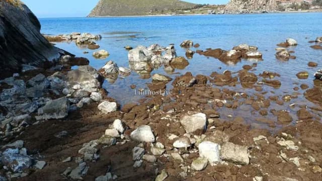 Impresionantes imágenes del fenómeno de la marea baja en Lemnos