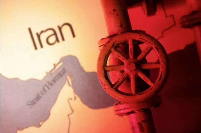 Irán: El precio del petróleo sube un 2% en la apertura de los mercados asiáticos