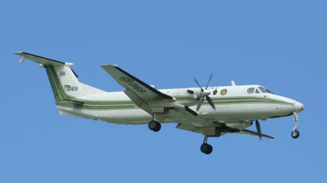 Argelia: Dos muertos en accidente de avión militar