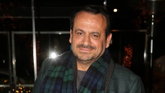 Vassilis Zoulias: Colaboración con 'Emily in Paris' y lista de diseñadores griegos