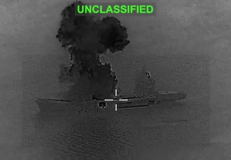 US-Admiral behauptet: "Über 30 iranische Schiffe versenkt"