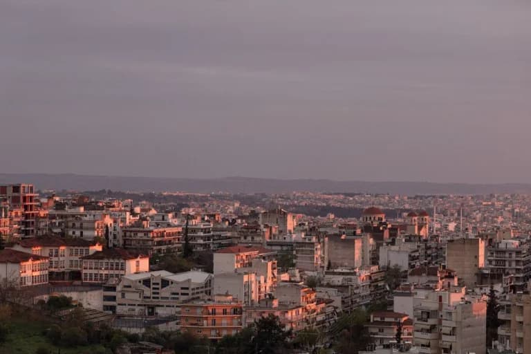 ΕΝΦΙΑ 2026: Εκπτώσεις, Απαλλαγές και Πληρωμή για 7 Εκατ. Ιδιοκτήτες