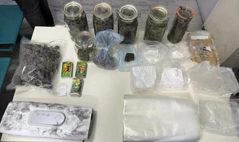 Ηλιούπολη: 1 κιλό κοκαΐνης σε διαμέρισμα 28χρονου
