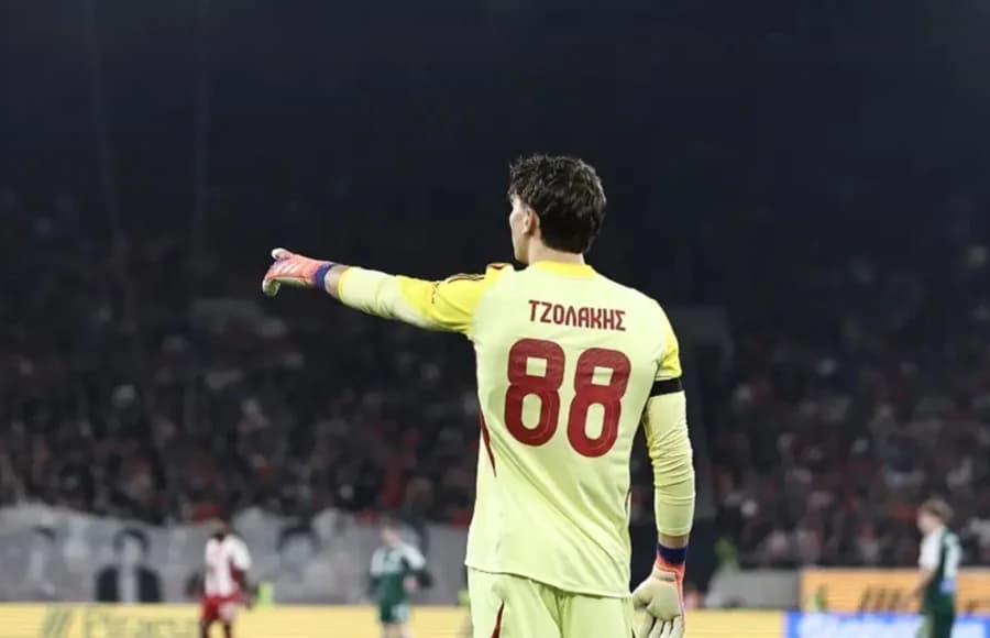 Interés turco en Tzolakis