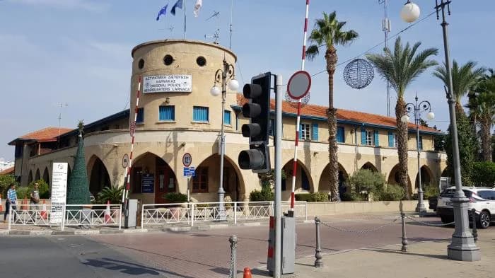 Larnaka: 37-Jähriger verletzt zwei Polizisten bei Festnahme