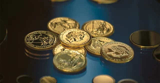 Σπείρα χρυσών λιρών στη Λάρισα: Απάτη 1 εκατ. ευρώ