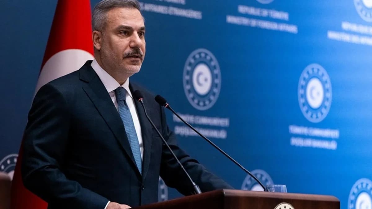 Fidan Warns Iran Against Missile Launches Towards Turkey