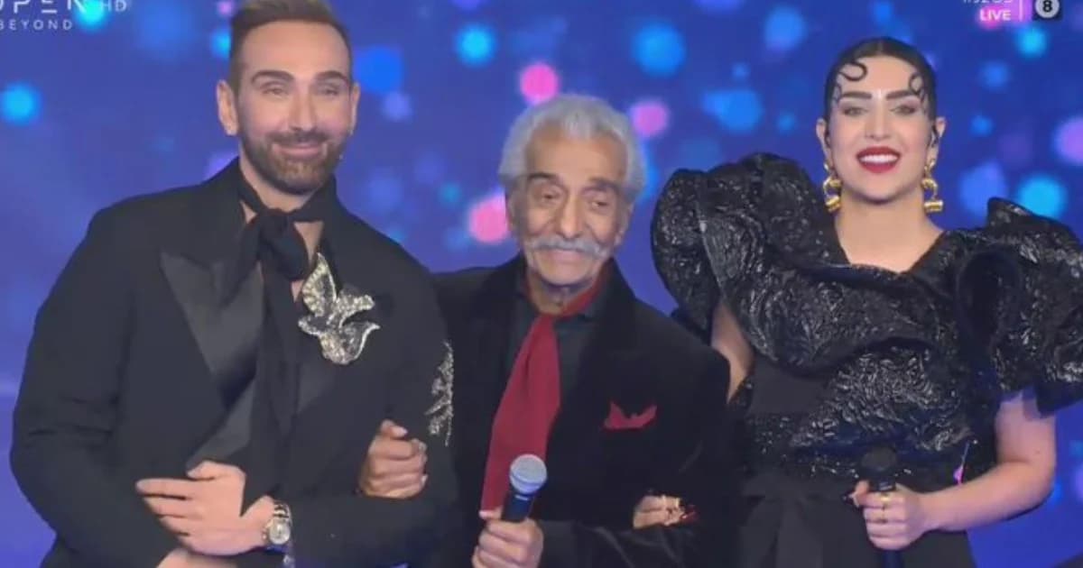 J2US: Συγκινητική στιγμή Κώστα Χατζή – Νίκου Κοκλώνη