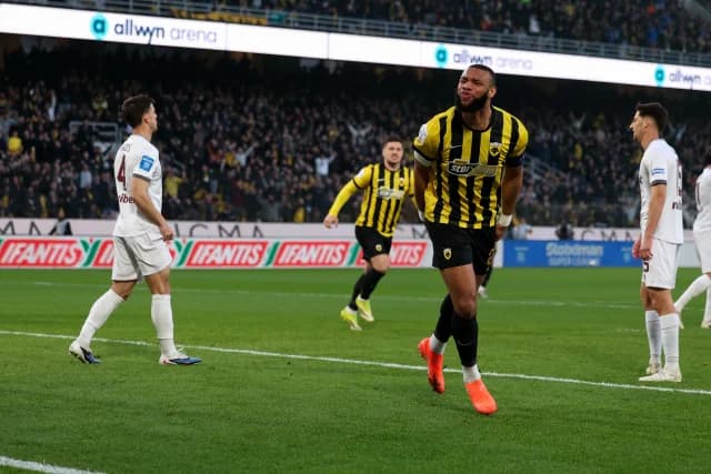 Stoiximan Super League: AEK gewinnt, Aris spielt Unentschieden