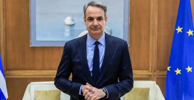 מיצוטקיס: התערבות בספסרות והגנה אירופית על קפריסין
