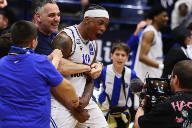 Justin Edler-Davis: Emocionado tras el buzzer beater contra Panathinaikos