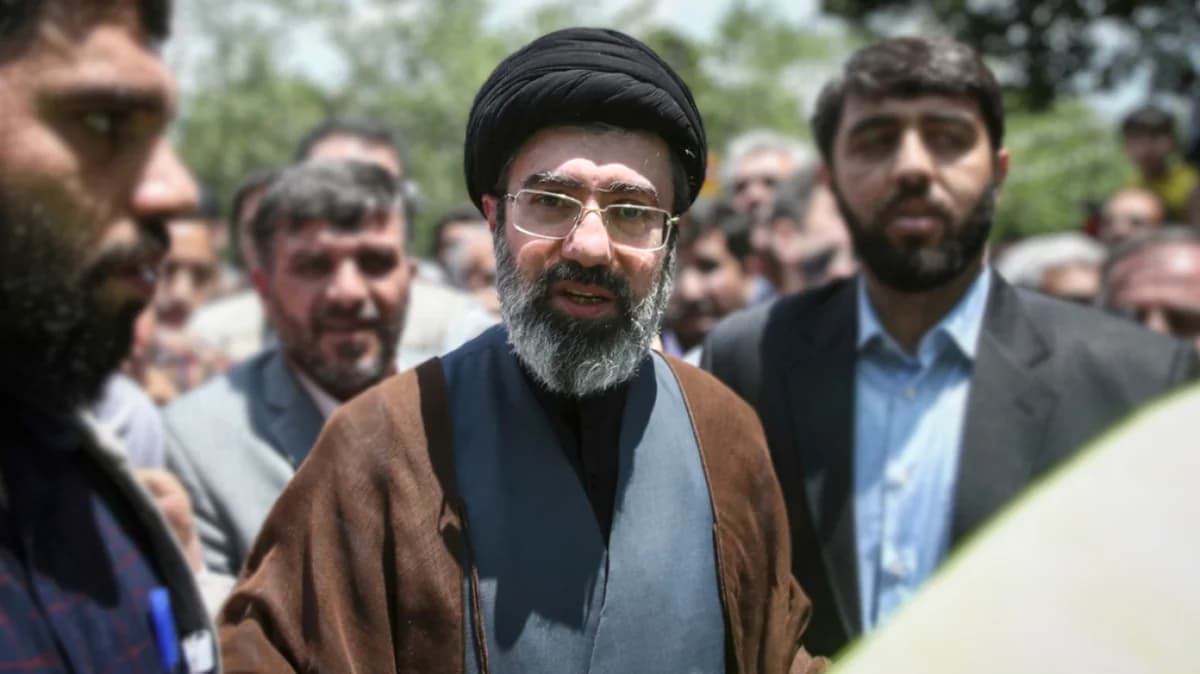 Irán: Indicios de sucesión de Khamenei en el liderazgo