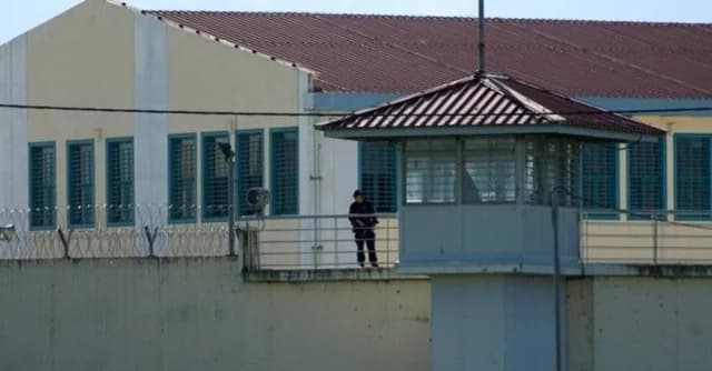 特里卡拉：企图通过无人机向监狱走私手机