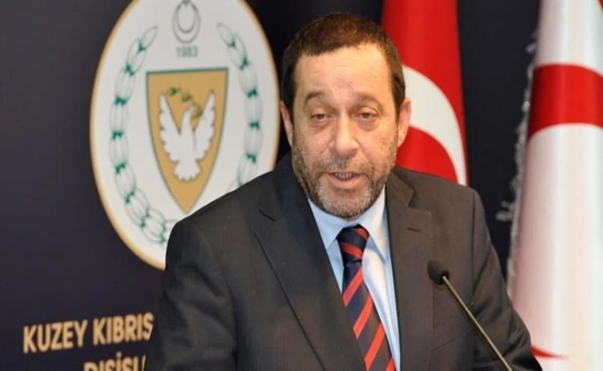 Σερντάρ Ντενκτάς: Κίνηση για να αποτραπεί η εκλογή Τατάρ