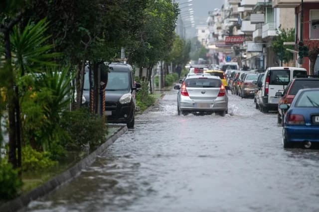 Meteo: Ένας από τους πιο βροχερούς χειμώνες των τελευταίων δεκαετιών στην Ελλάδα