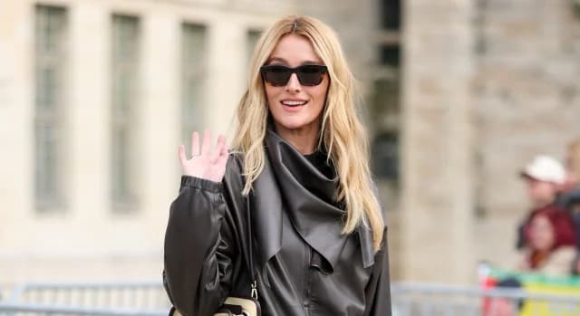 Sarah Pidgeon Revives Scarf Coats at Paris Fashion Week