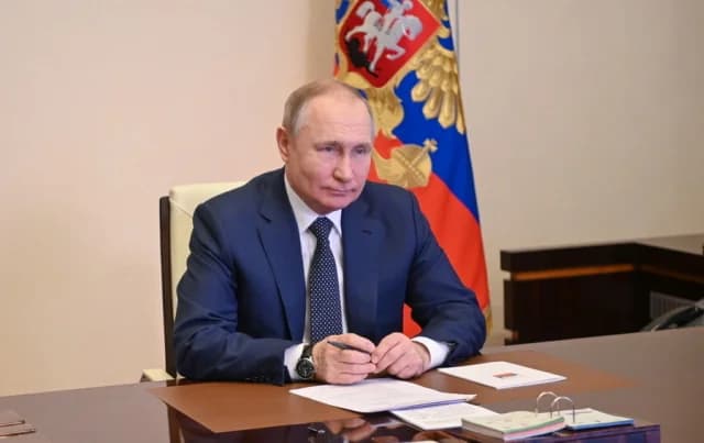 Putin: Energiekrise ist da, bietet Zusammenarbeit mit der EU an