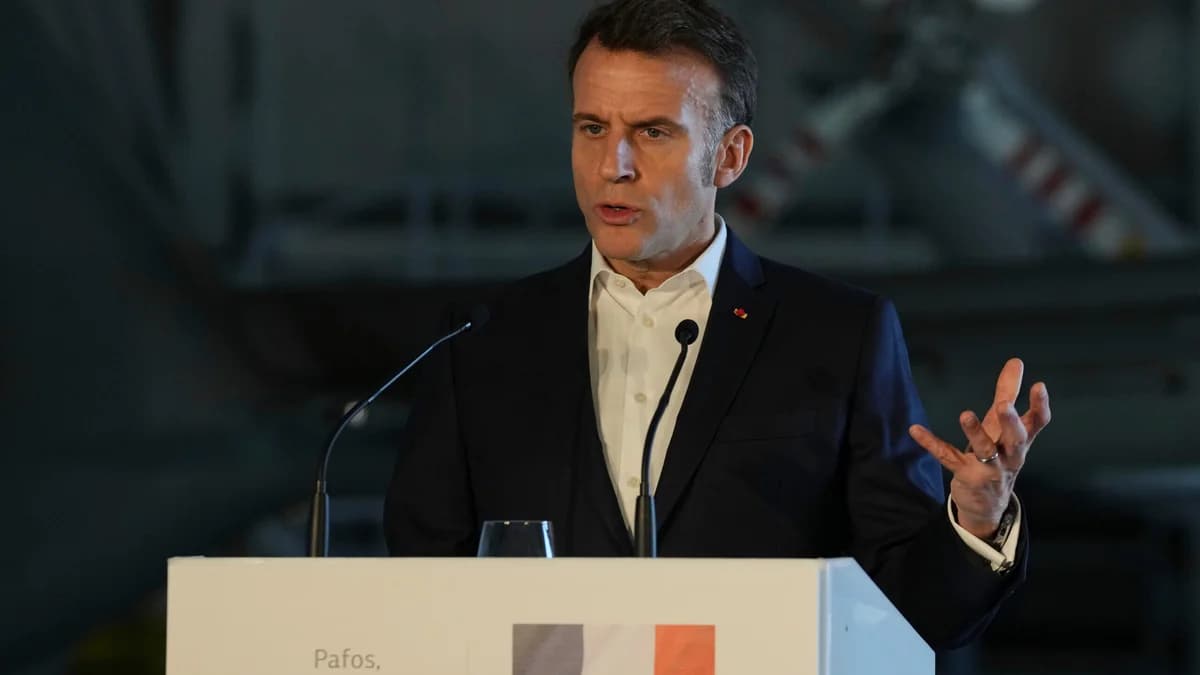 Macron visita el portaaviones 'Charles de Gaulle'