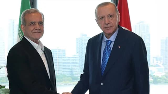 Erdogan and Iranian President Discuss Ballistic Missiles