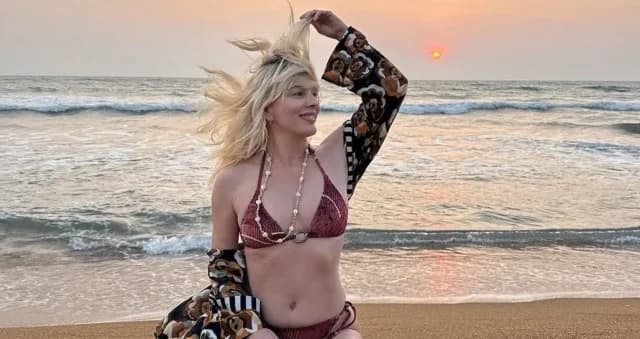 Smaragda Karydi: Bikini-Fotos vom Indischen Ozean