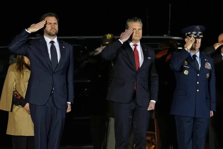 EE.UU.: Ceremonia para el Regreso de Soldado Muerto en Guerra con Irán