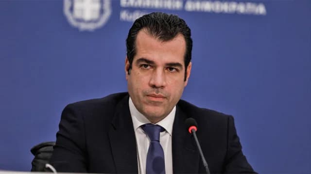 Πλεύρης: Απάντηση στη Διεθνή Αμνηστία για τα κέντρα επιστροφής μεταναστών