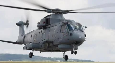 Reino Unido envía helicóptero Merlin a Chipre, el HMS Dragon partirá
