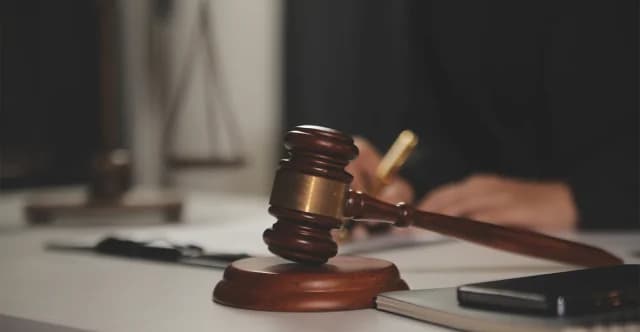 Lamia: Condenan a madre por abandonar a niño autista