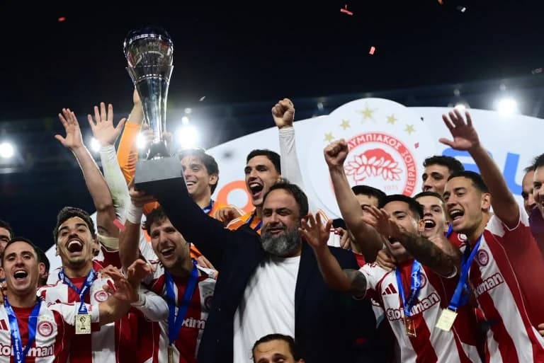 French Praise for Olympiacos and Marinakis