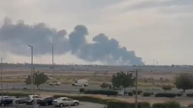 בלומברג: איחוד האמירויות סוגרת בית זיקוק לנפט לאחר תקיפת מל"טים