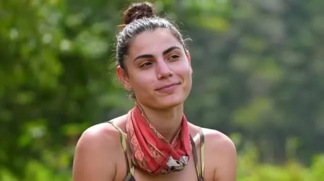 Survivor: Milena Sdrenia greift die 'Provinzler' an
