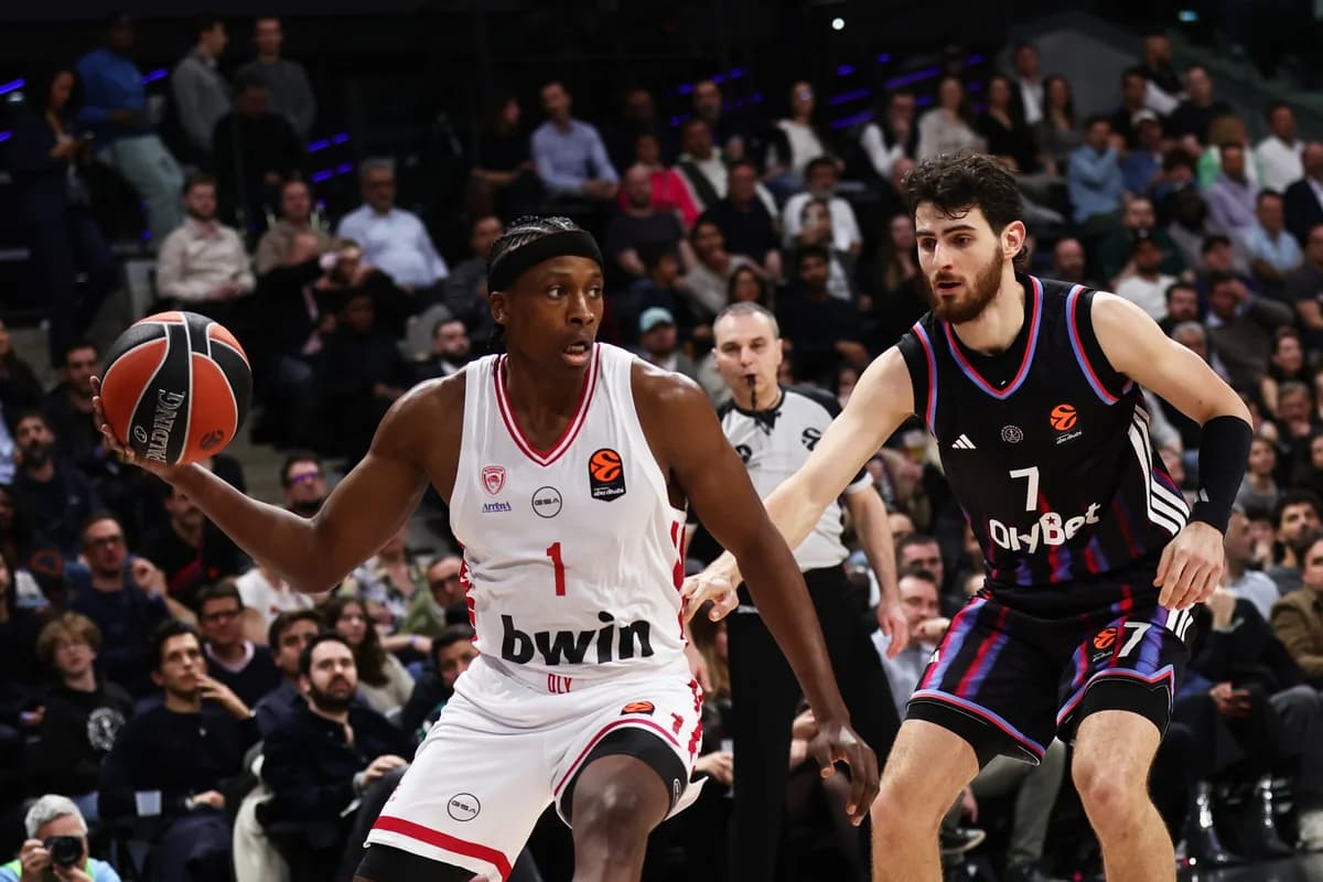 Olympiacos Dominates Paris in Euroleague Clash