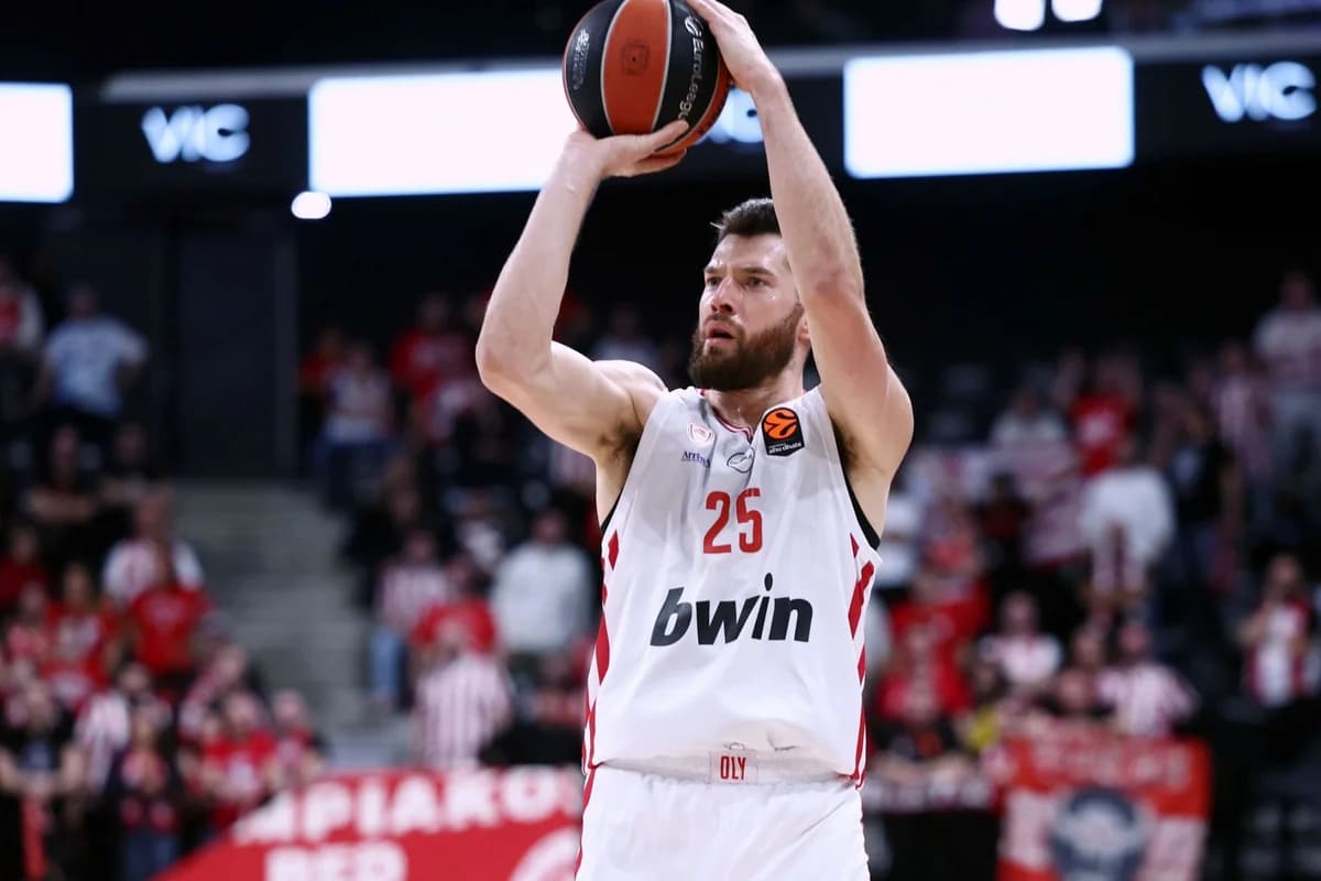Euroleague: Olympiacos Defeats Paris on the Road