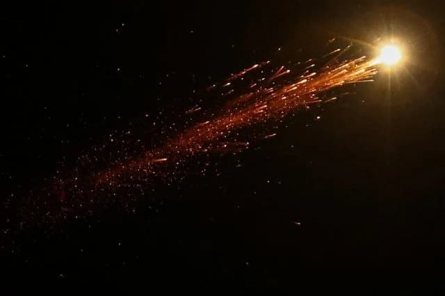 Iran Launches Missile Barrage at Israel – Sirens in Jerusalem