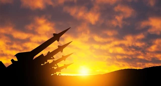 Guardia Revolucionaria ataca bases estadounidenses en Kuwait y Baréin