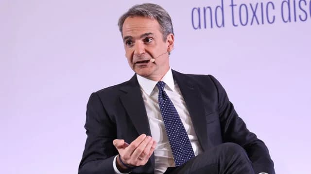 Μητσοτάκης: Θύμα fake news, περιορισμός πρόσβασης στα social για ανηλίκους