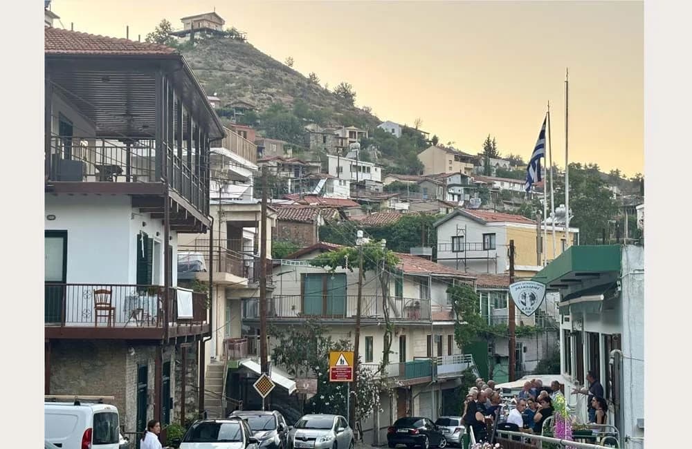 Κύπρος: Αστυνομικός ζήτησε από δήμαρχο να προσέχει υπόδικο!