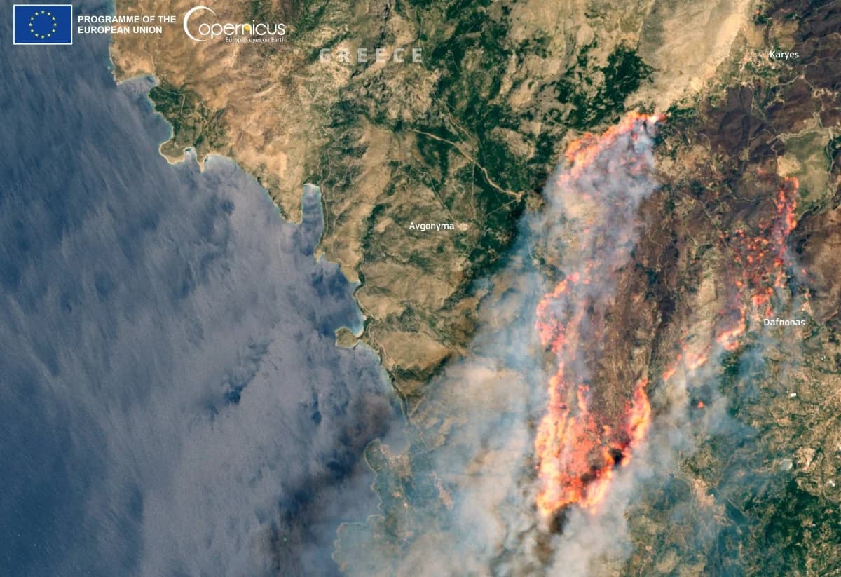 Feuerwehreinsätze auf Chios dauern an – Umfangreiche Schäden gemeldet